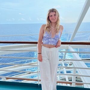 Meet your Posher, Trinity